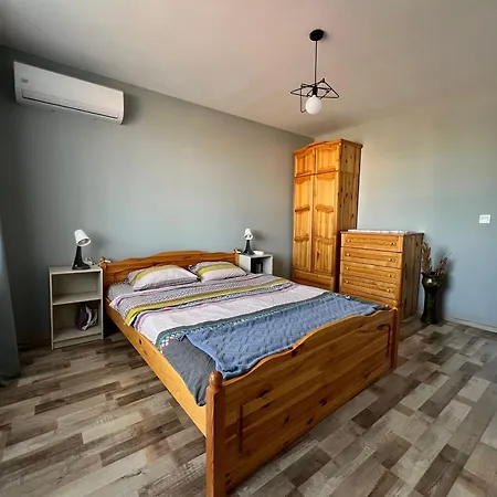 тристаен Park View