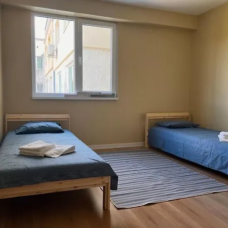 тристаен Park View Targóvishte