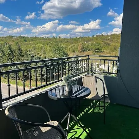 тристаен Park View * Targóvishte