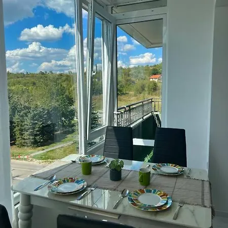 тристаен Park View